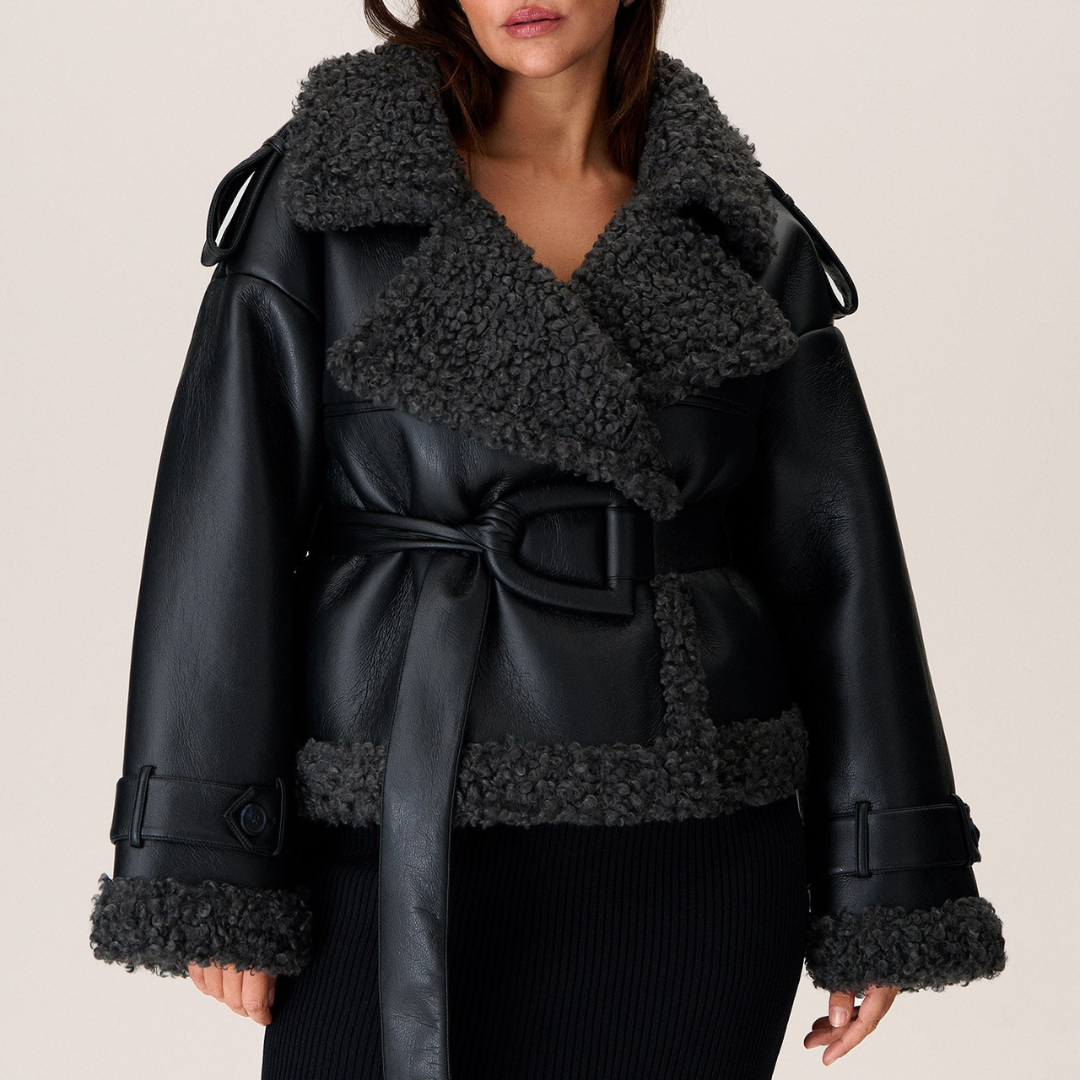 Elvira™ | Getailleerde Shearling Mantel