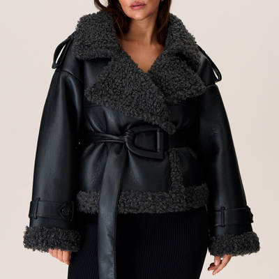 Elvira™ | Getailleerde Shearling Mantel